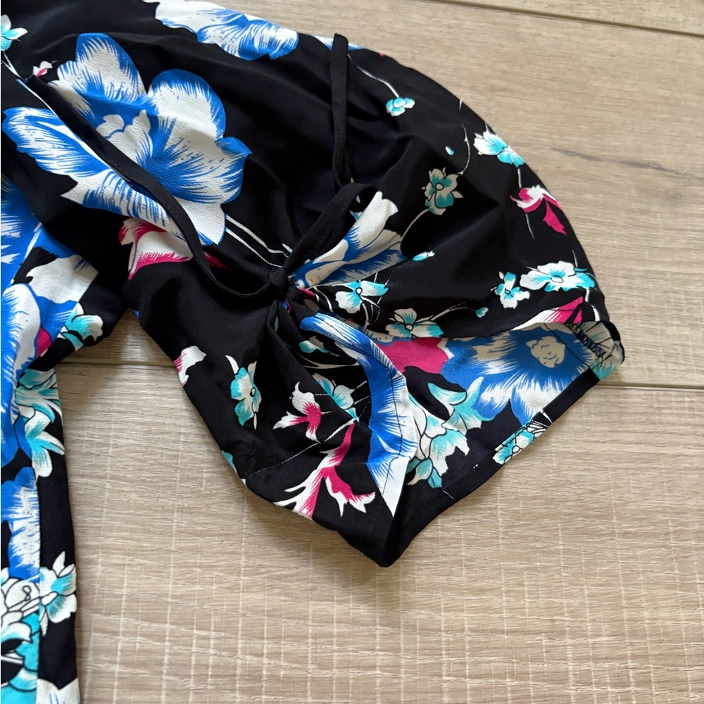 YUMI Kim 100% Silk Floral Black Blouse Size Small - Picture 6 of 6